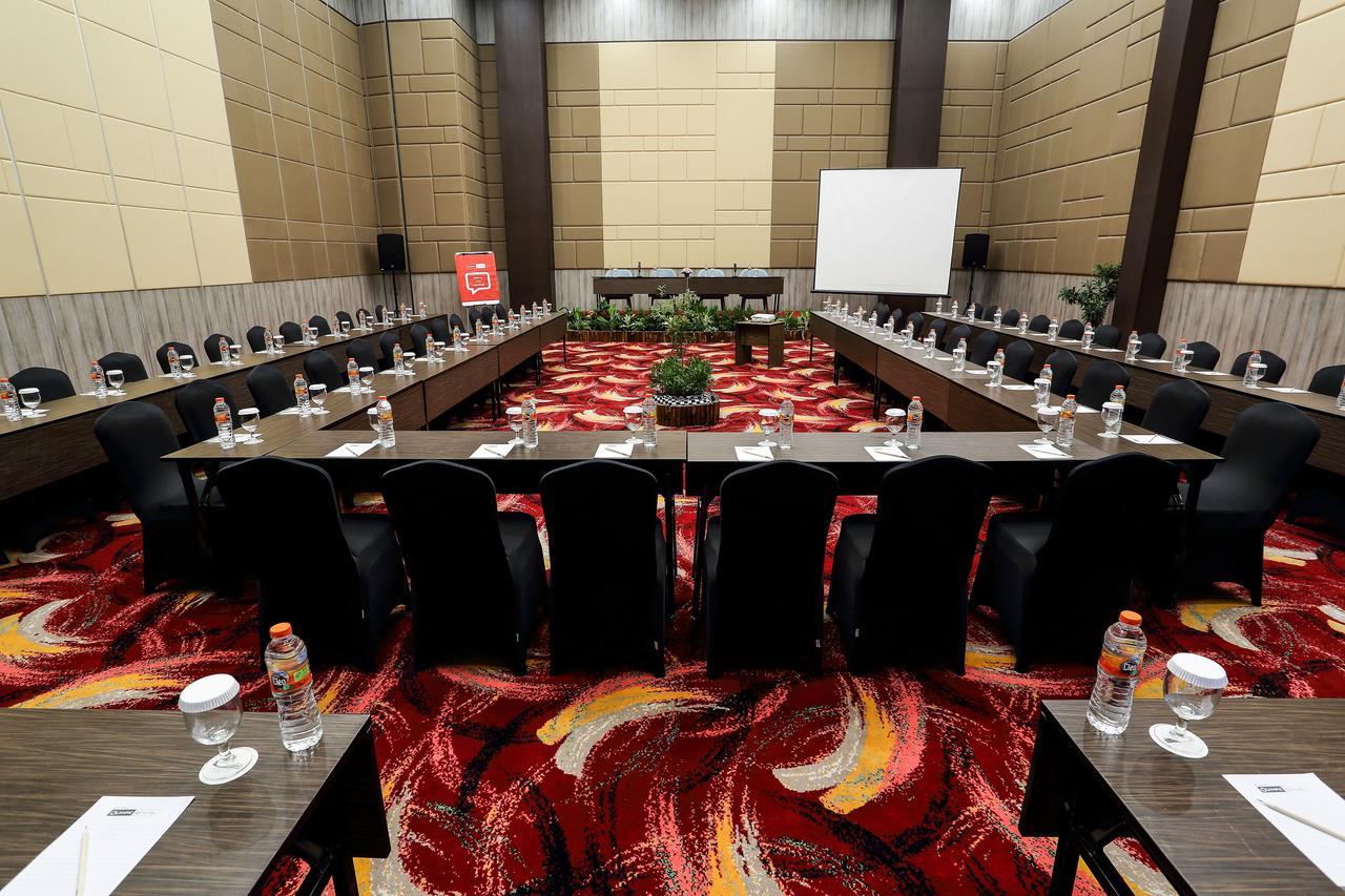 Bigland Hotel & Convention Sentul Bogor Dış mekan fotoğraf