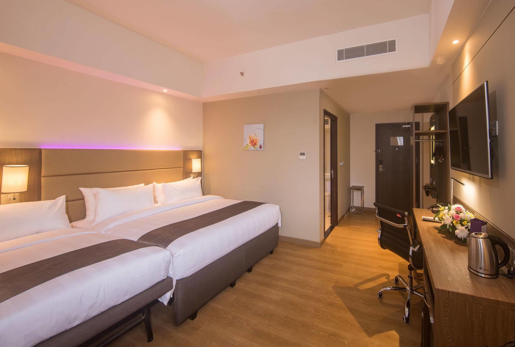 Bigland Hotel & Convention Sentul Bogor Dış mekan fotoğraf